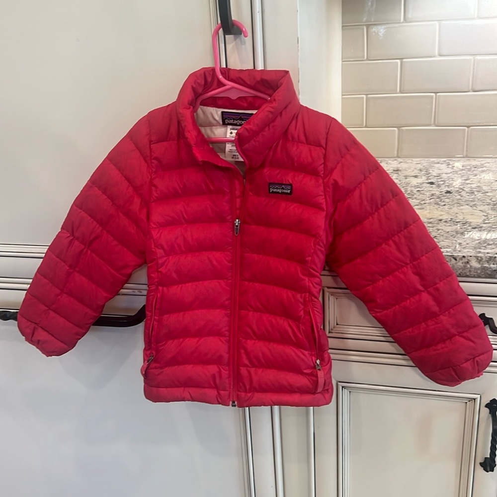 Girls Patagonia down coat size XS 5-6 Girls